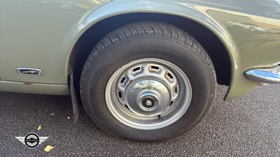 Lot 722 - 1975 JAGUAR XJ 3.4 AUTO