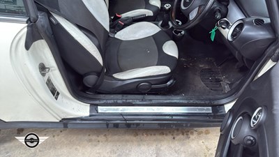 Lot 564 - 2009 MINI COOPER