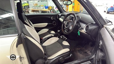 Lot 564 - 2009 MINI COOPER