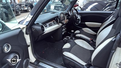Lot 564 - 2009 MINI COOPER