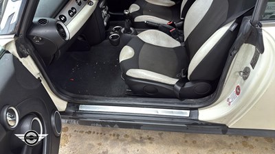 Lot 564 - 2009 MINI COOPER