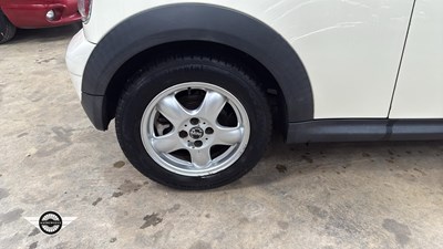 Lot 564 - 2009 MINI COOPER