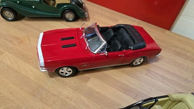Lot 79 - SELECTION OF 1/24 & 1/18 SCALE MODEL CARS