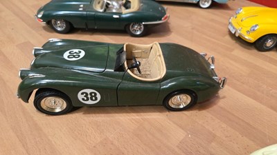 Lot 79 - SELECTION OF 1/24 & 1/18 SCALE MODEL CARS
