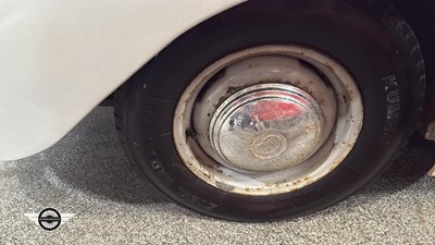 Lot 536 - 1955 DAIMLER CONQUEST/CENTURY