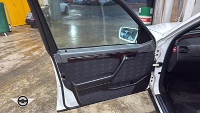 Lot 172 - 1996 MERCEDES C220 ELEGANCE DIESEL A
