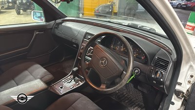 Lot 172 - 1996 MERCEDES C220 ELEGANCE DIESEL A