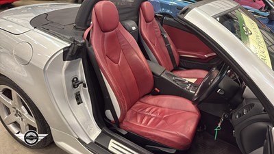 Lot 42 - 2005 MERCEDES SLK280 AUTO