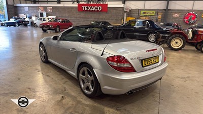 Lot 42 - 2005 MERCEDES SLK280 AUTO