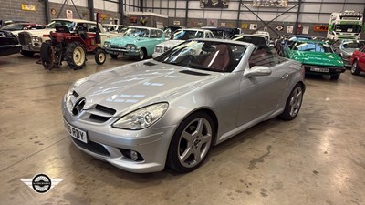 Lot 42 - 2005 MERCEDES SLK280 AUTO