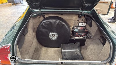 Lot 842 - 1986 JAGUAR XJS HE AUTO