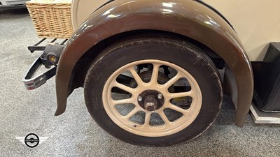 Lot 57 - 1930 MORRIS COWLEY