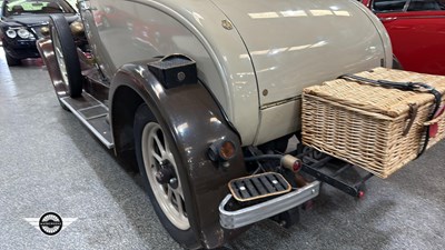 Lot 57 - 1930 MORRIS COWLEY