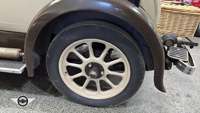 Lot 57 - 1930 MORRIS COWLEY