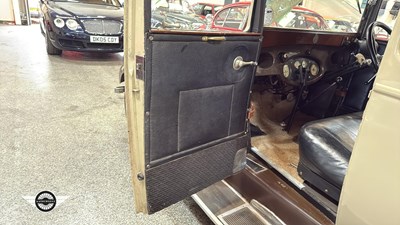 Lot 57 - 1930 MORRIS COWLEY