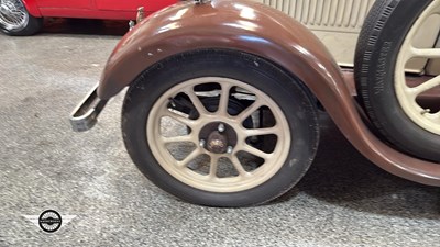 Lot 57 - 1930 MORRIS COWLEY