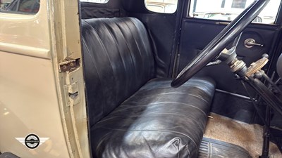 Lot 57 - 1930 MORRIS COWLEY