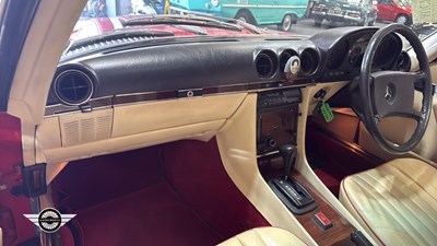 Lot 860 - 1980 MERCEDES 350 SL AUTO