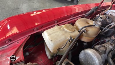 Lot 860 - 1980 MERCEDES 350 SL AUTO