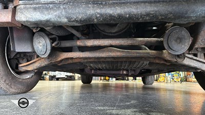 Lot 860 - 1980 MERCEDES 350 SL AUTO