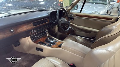 Lot 46 - 1989 JAGUAR XJS HE AUTO