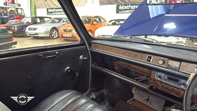 Lot 36 - 1969 AUSTIN 1800