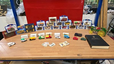 Lot 869 - SELECTION OF DIE CAST MODELS + AA ROAD BOOK OF ENGLAND