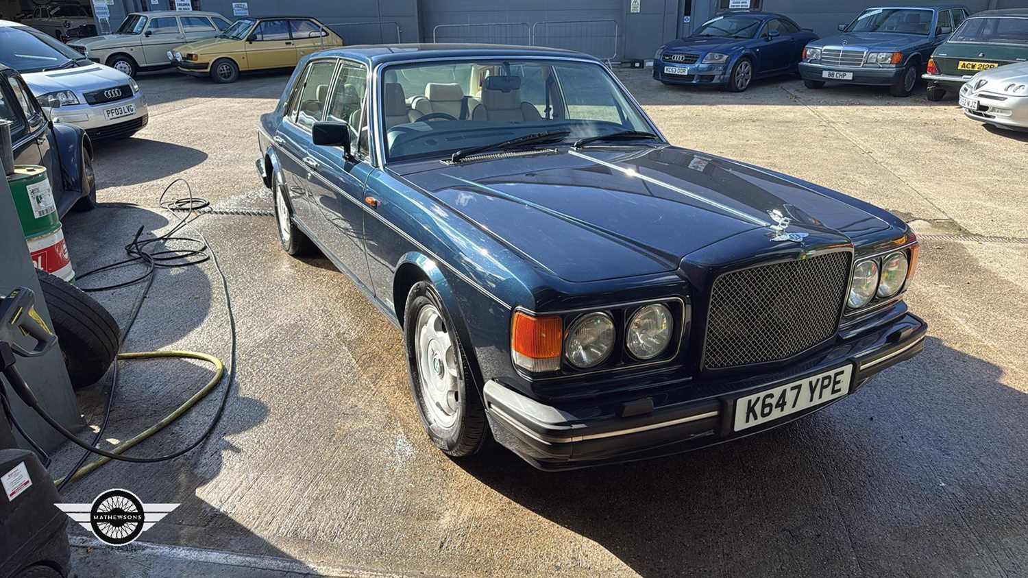Lot 886 - 1993 BENTLEY TURBO R AUTO