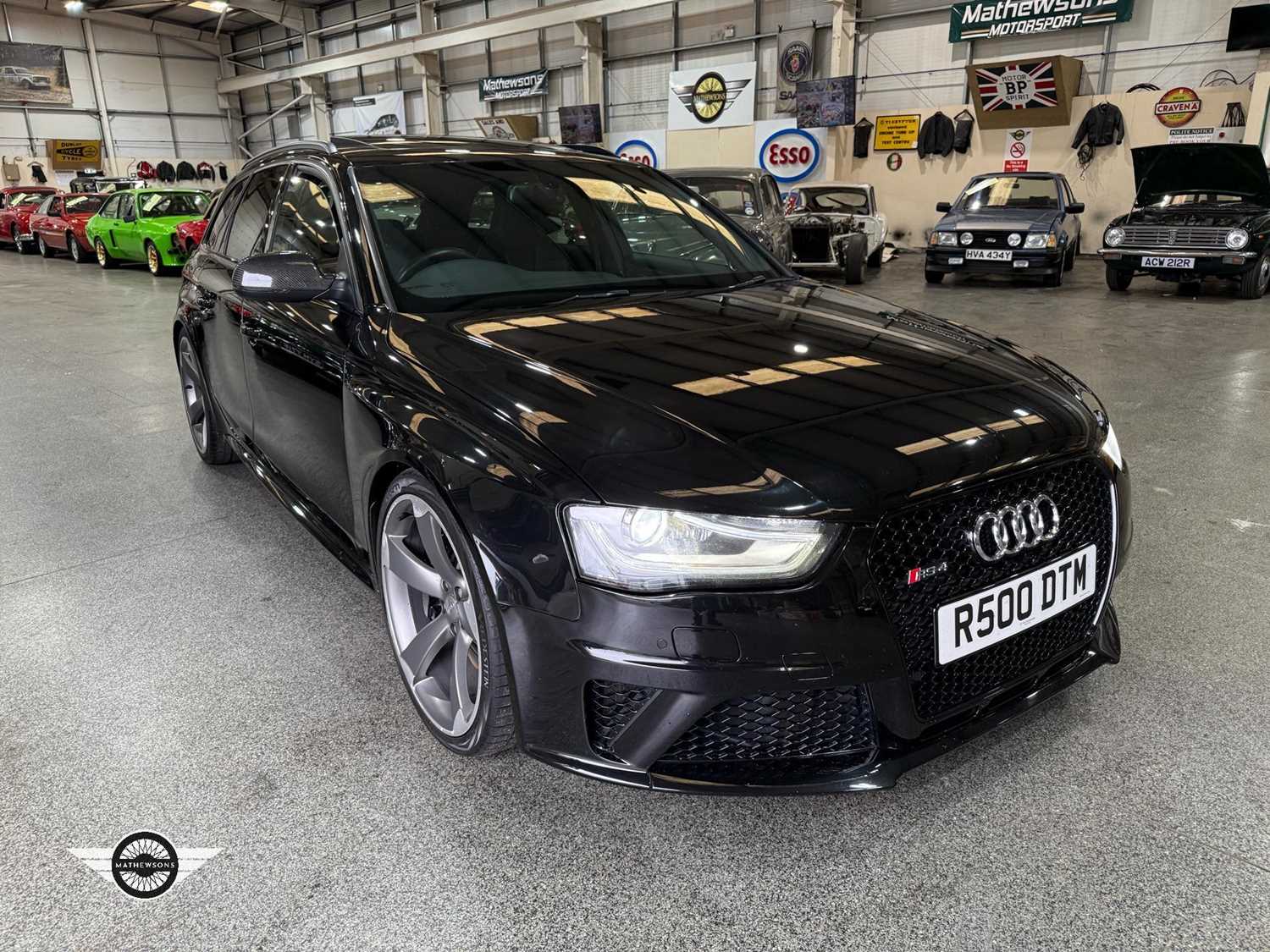 Lot 527 - 2014 AUDI RS4 FSI QUATTRO AUTO