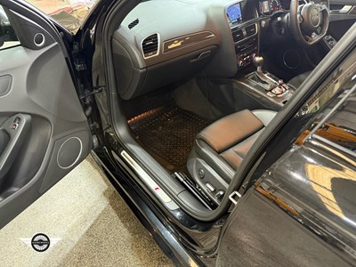 Lot 527 - 2014 AUDI RS4 FSI QUATTRO AUTO