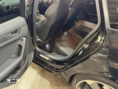 Lot 527 - 2014 AUDI RS4 FSI QUATTRO AUTO