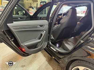 Lot 527 - 2014 AUDI RS4 FSI QUATTRO AUTO