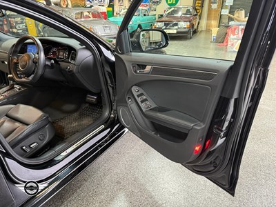 Lot 527 - 2014 AUDI RS4 FSI QUATTRO AUTO