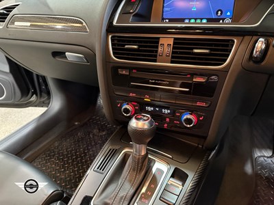 Lot 527 - 2014 AUDI RS4 FSI QUATTRO AUTO