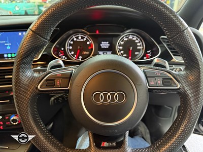 Lot 527 - 2014 AUDI RS4 FSI QUATTRO AUTO