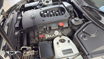 Lot 668 - 2002 JAGUAR XK8 COUPE AUTO