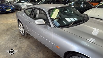 Lot 668 - 2002 JAGUAR XK8 COUPE AUTO