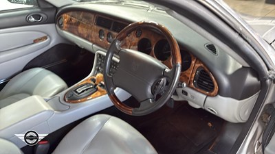 Lot 668 - 2002 JAGUAR XK8 COUPE AUTO
