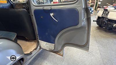 Lot 430 - 1954 AUSTIN A40