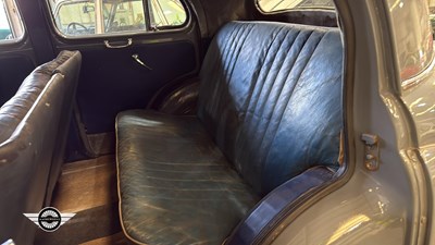 Lot 430 - 1954 AUSTIN A40