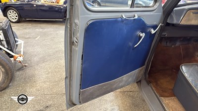 Lot 430 - 1954 AUSTIN A40