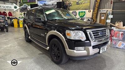 Lot 738 - 2007 FORD