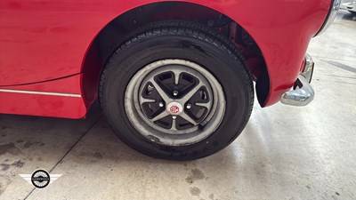 Lot 182 - 1973 MG MIDGET