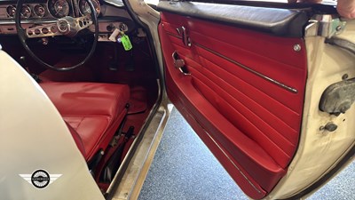 Lot 339 - 1965 VOLVO 1800 S