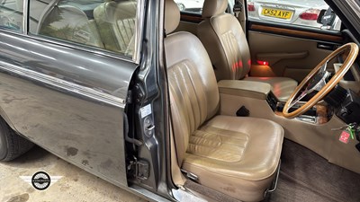 Lot 888 - 1991 DAIMLER DOUBLE SIX AUTO