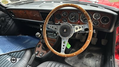 Lot 28 - 1974 TRIUMPH STAG AUTO