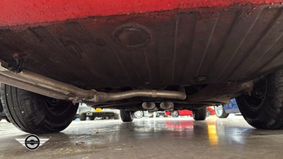 Lot 28 - 1974 TRIUMPH STAG AUTO