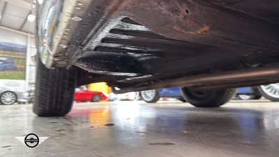 Lot 28 - 1974 TRIUMPH STAG AUTO