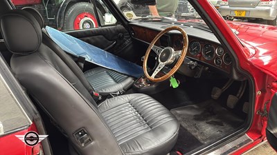 Lot 28 - 1974 TRIUMPH STAG AUTO