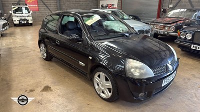 Lot 30 - 2003 RENAULT CLIO 172
